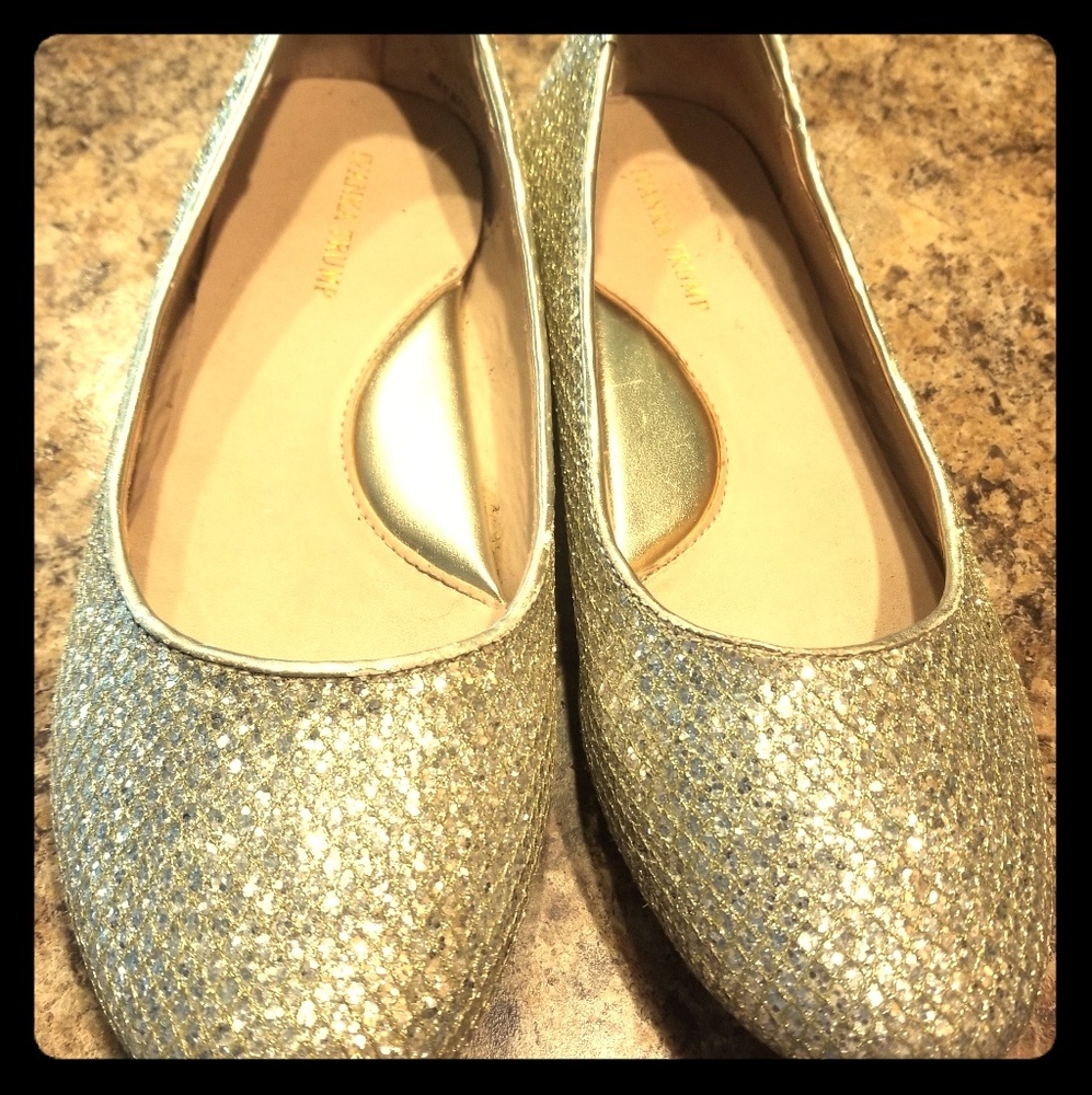 Gold girls shoes